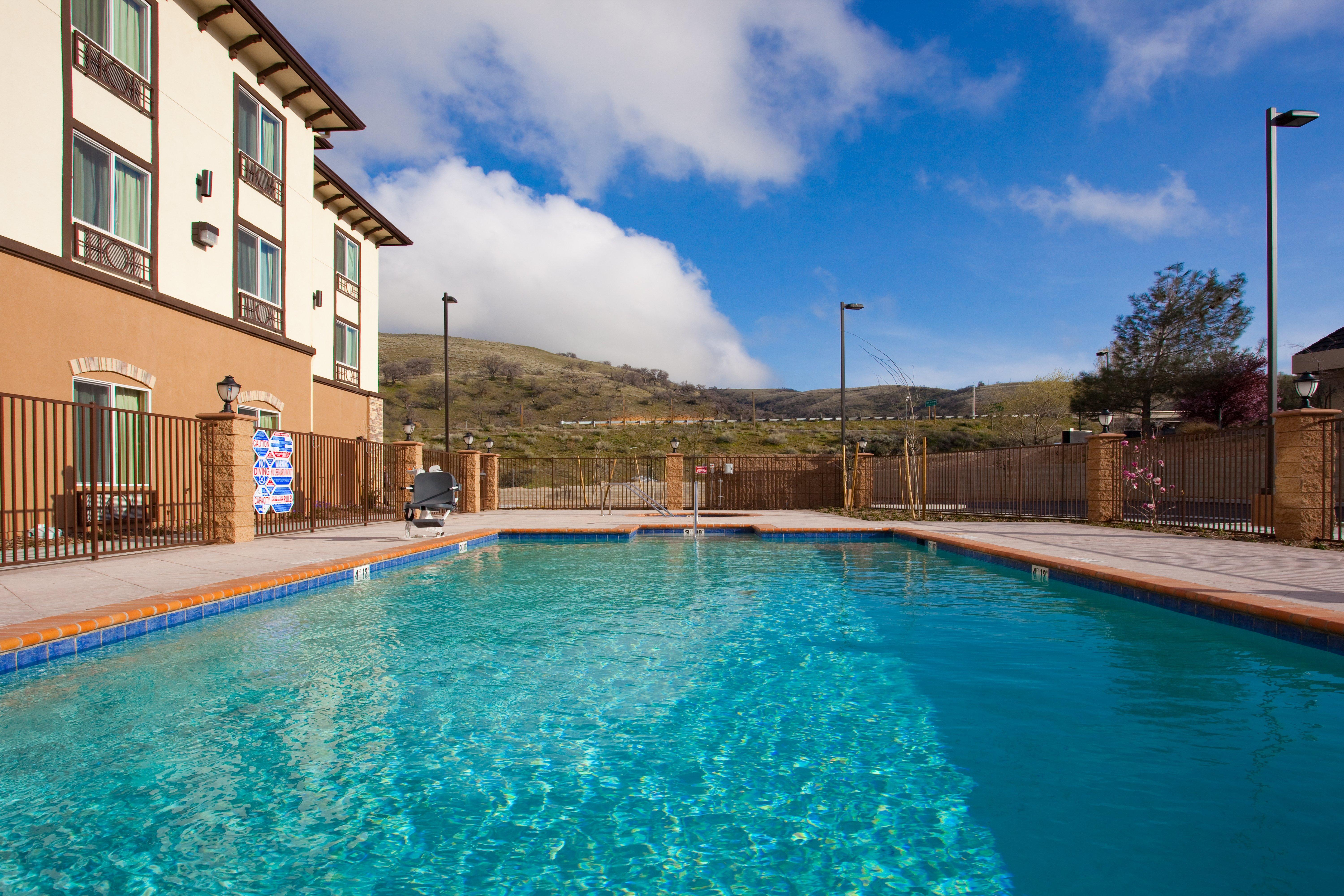 Holiday Inn Express Hotel Frazier Park, an IHG Hotel Lebec Buitenkant foto